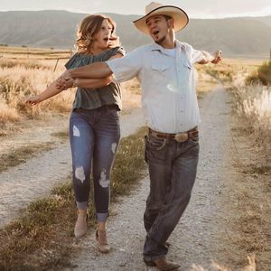 Meet your Posher, Chloe